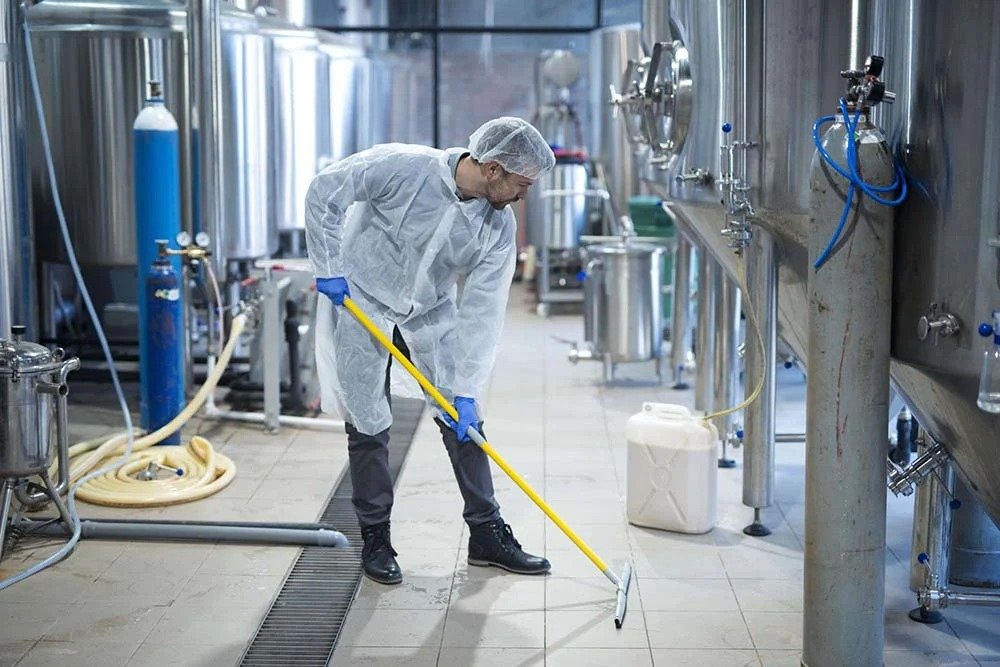 Factory cleaning london