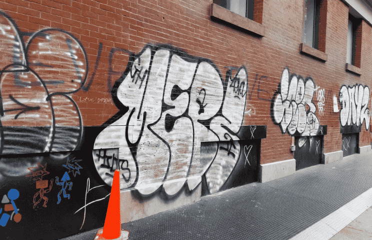 Graffiti & Chewing Gum Removal