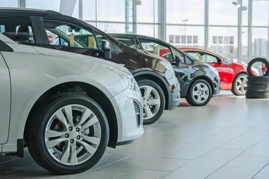 Car-Dealership-Cleaning